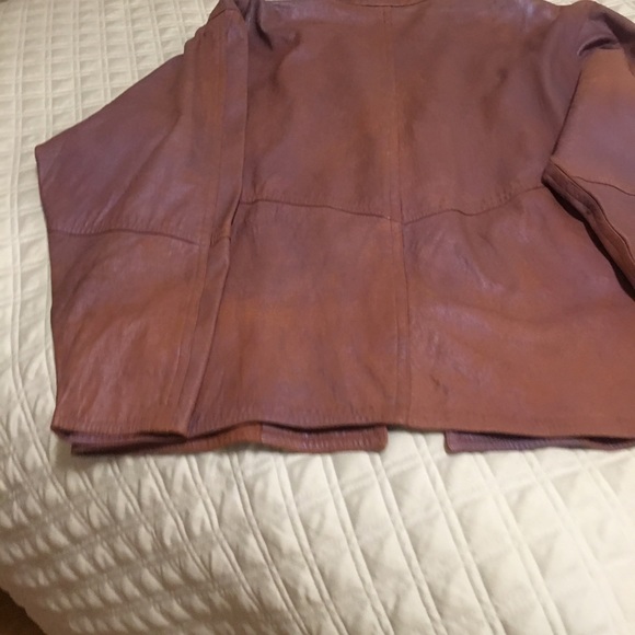Leather lavender jacket no buttons - Picture 3 of 3